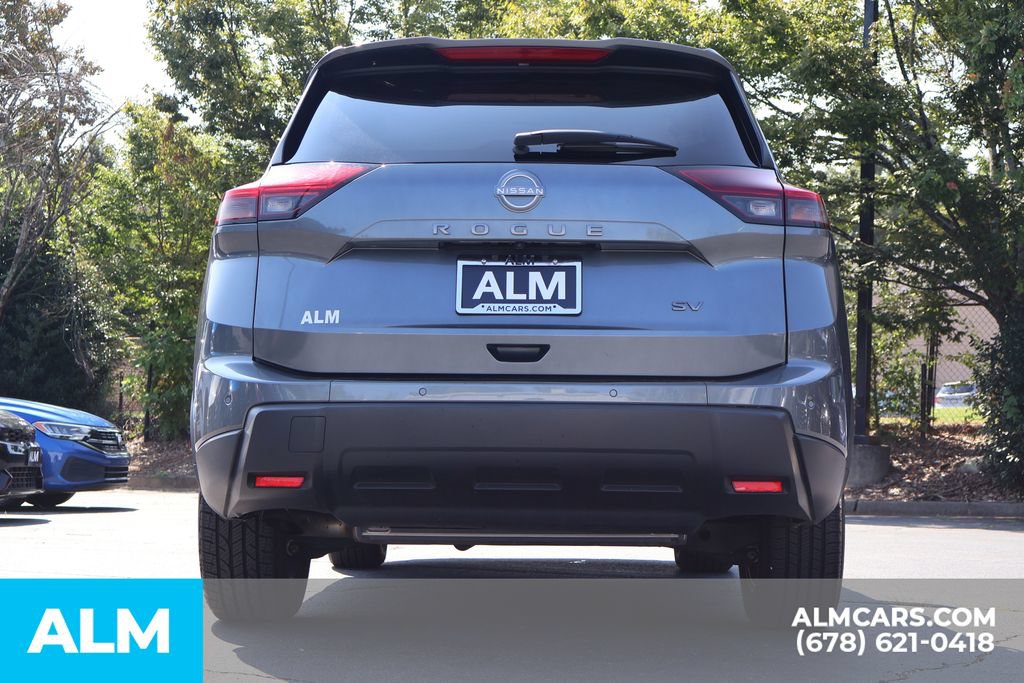 Used 2024 Nissan Rogue SV FWD image 6