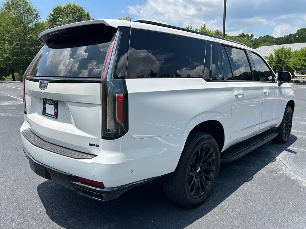 Used 2024 Cadillac Escalade ESV Sport w/ LPO, ONYX Package AWD/4WD image 25