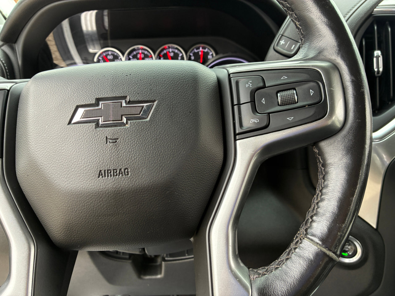 Used 2022 Chevrolet Silverado 1500 LT Trail Boss w/ Convenience Package II image 27