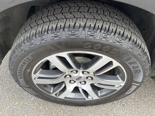 Used 2023 Ford Expedition Max Limited AWD/4WD image 6