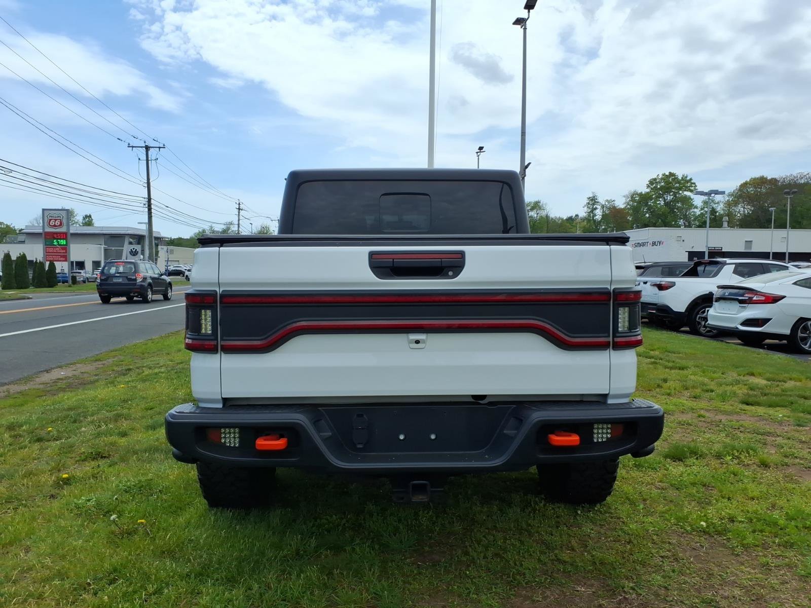 Used 2023 Jeep Gladiator Mojave w/ Cold Weather Group AWD/4WD image 8