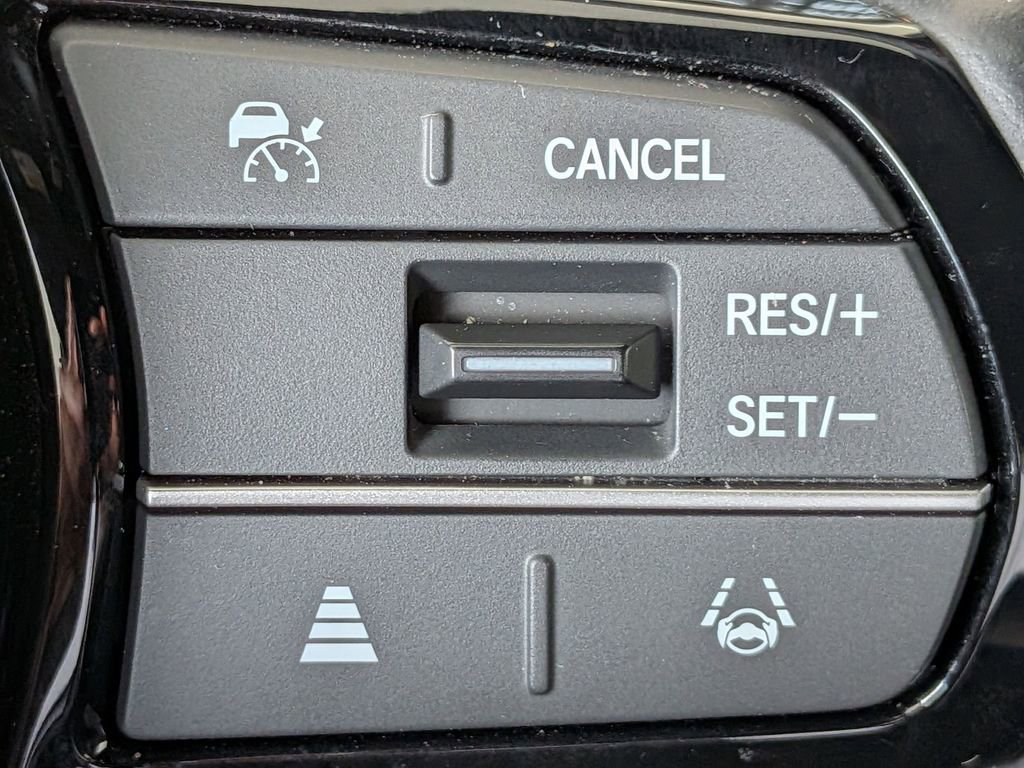 Used 2025 Honda HR-V Sport image 25