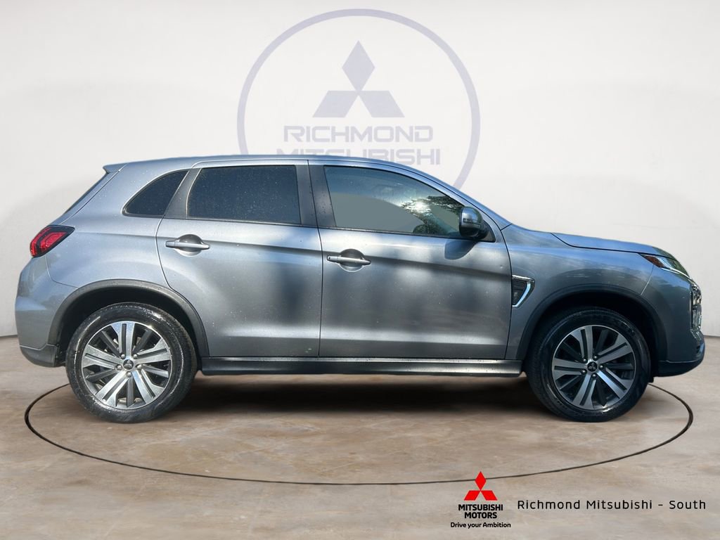 Used 2022 Mitsubishi Outlander Sport SE AWD/4WD image 2