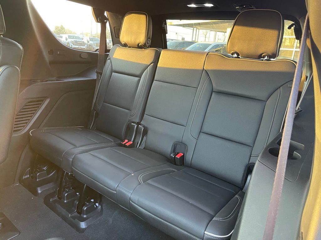 Used 2021 GMC Yukon SLT w/ SLT Premium Package image 10