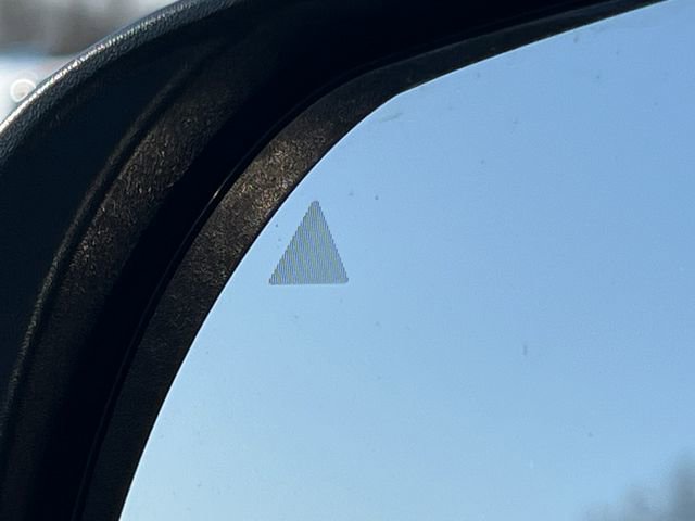 Used 2023 Jeep Compass Sport image 35