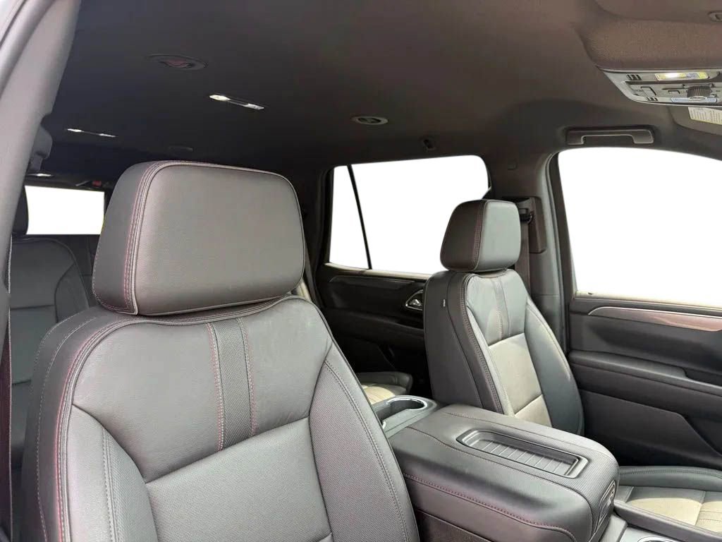 Used 2024 Chevrolet Tahoe RST w/ Luxury Package AWD/4WD image 27