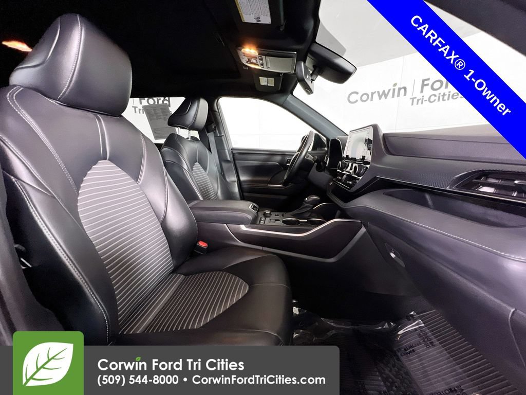 Used 2021 Toyota Highlander XSE AWD/4WD image 17