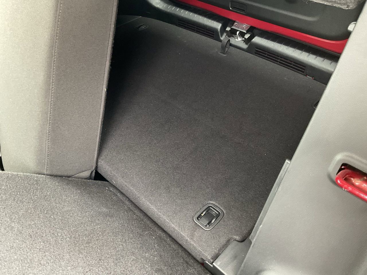 Used 2025 Hyundai Venue SEL FWD image 17