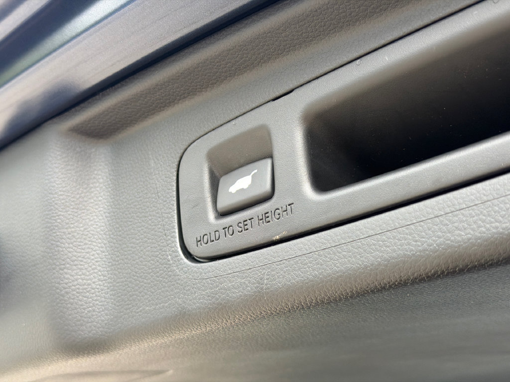 Used 2024 Honda CR-V EX-L image 9