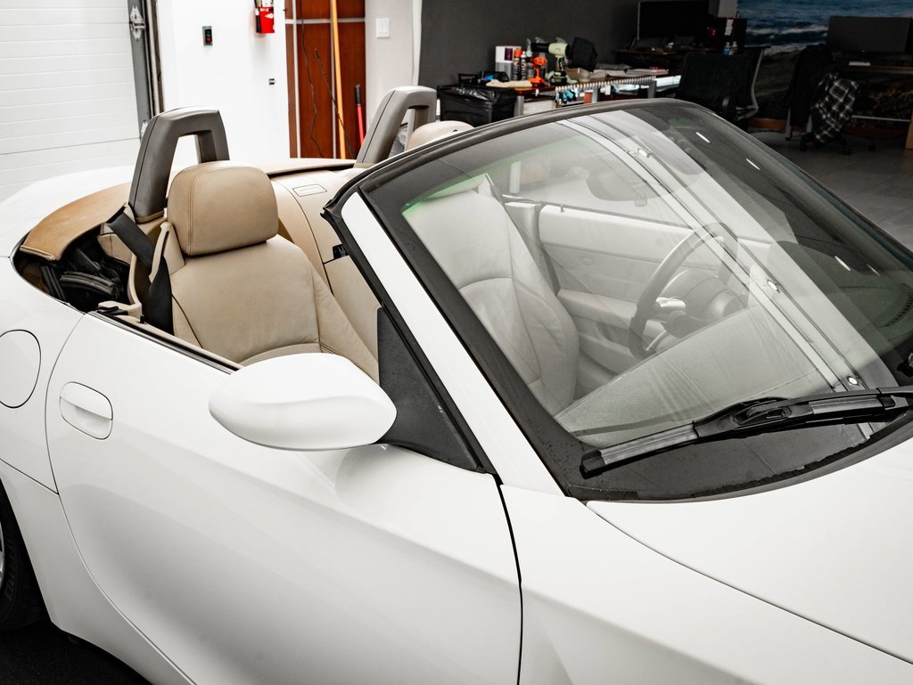 Used 2008 BMW Z4 3.0i image 26