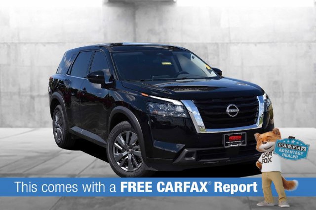 Used 2024 Nissan Pathfinder S AWD/4WD image 2