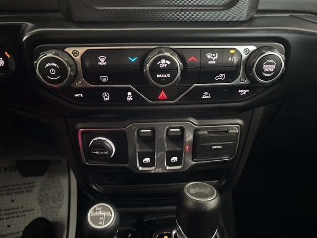 Used 2022 Jeep Wrangler Sport AWD/4WD image 25