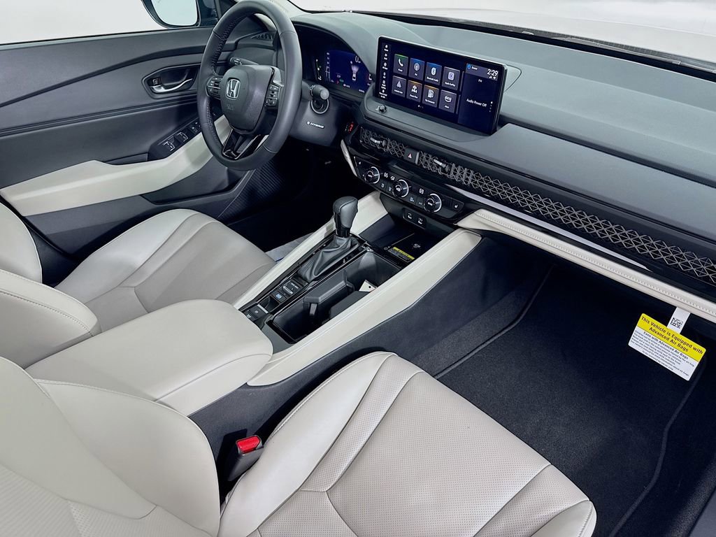 Used 2025 Honda Accord EX-L image 38