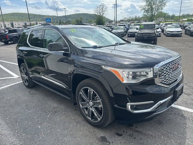 Used 2017 GMC Acadia Denali w/ Technology Package AWD/4WD image 6