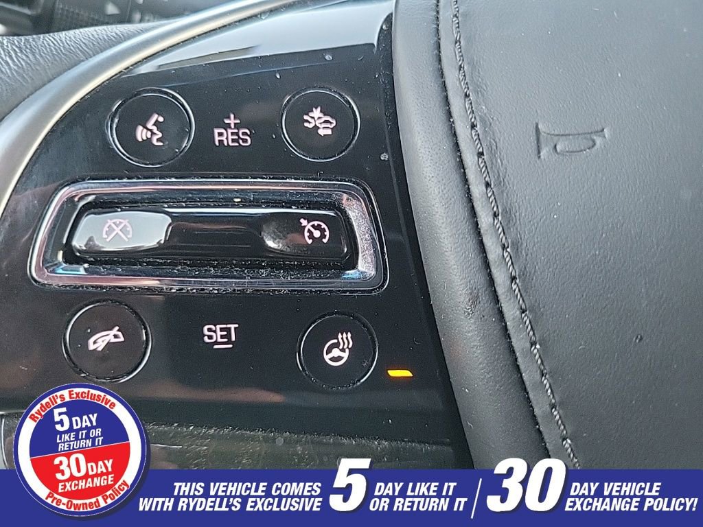 Used 2017 Cadillac Escalade Platinum image 17