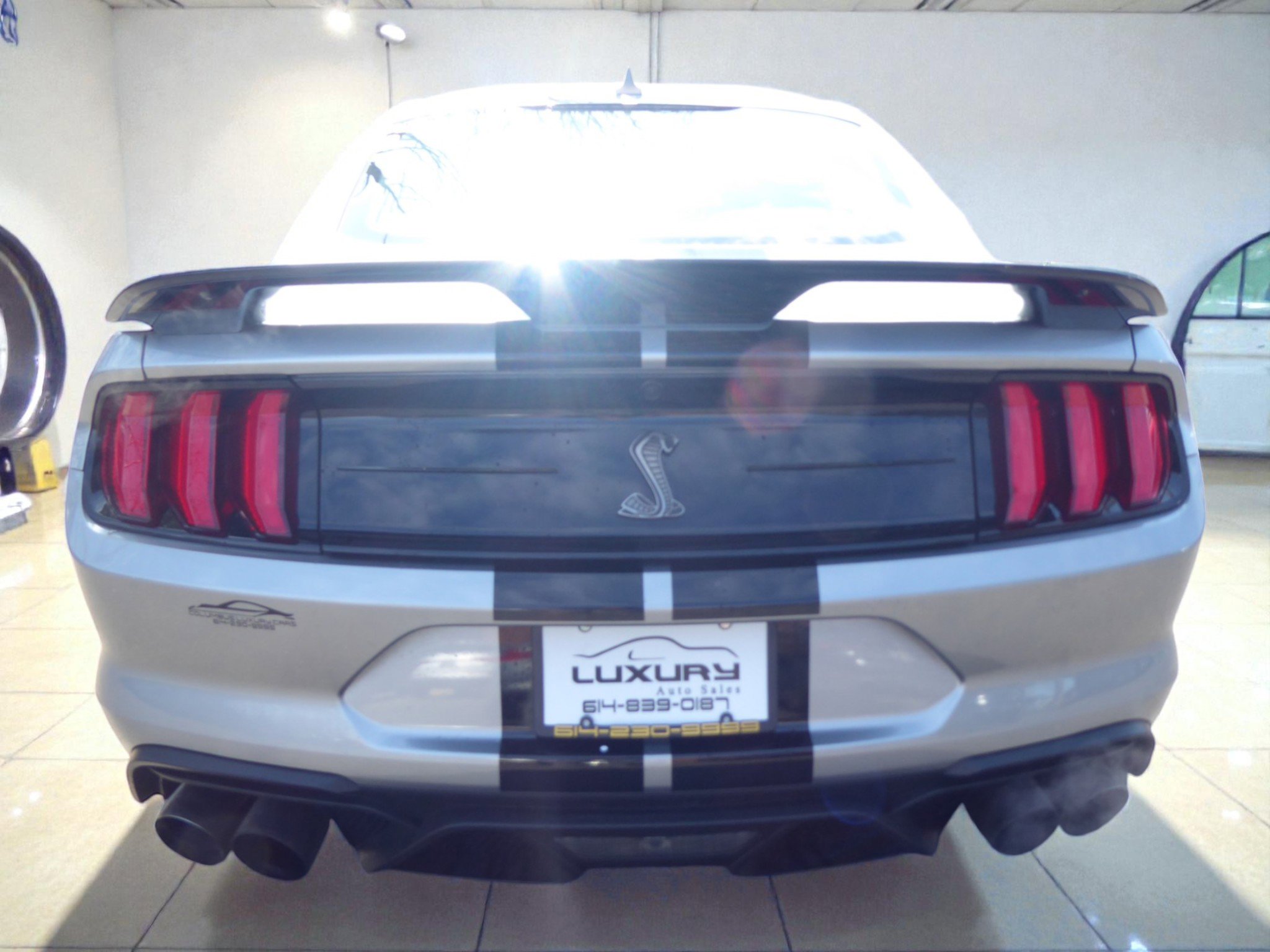 Used 2021 Ford Mustang Shelby GT500 w/ Technology Package RWD image 9