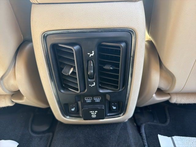 Used 2014 Jeep Grand Cherokee Limited w/ Trailer Tow Group IV AWD/4WD image 23