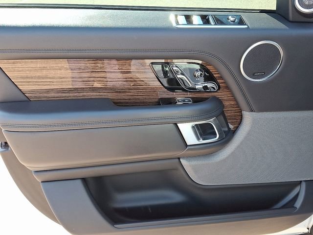 Used 2018 Land Rover Range Rover HSE image 10