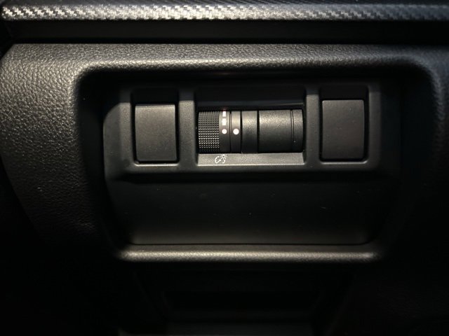 Used 2024 Subaru Crosstrek 2.5i Limited image 17