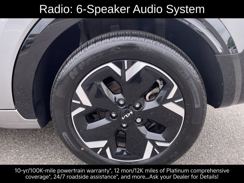 Certified 2024 Kia Niro Wind w/ Wind Preserve Package FWD image 12