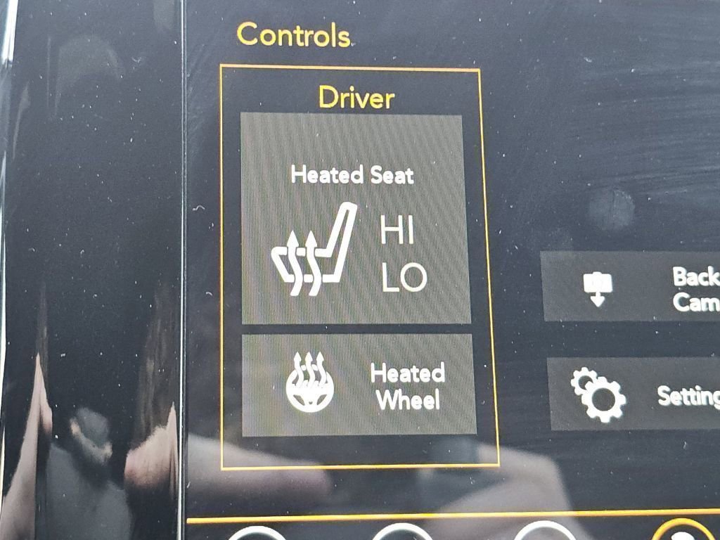 Used 2021 Jeep Grand Cherokee Laredo X image 14