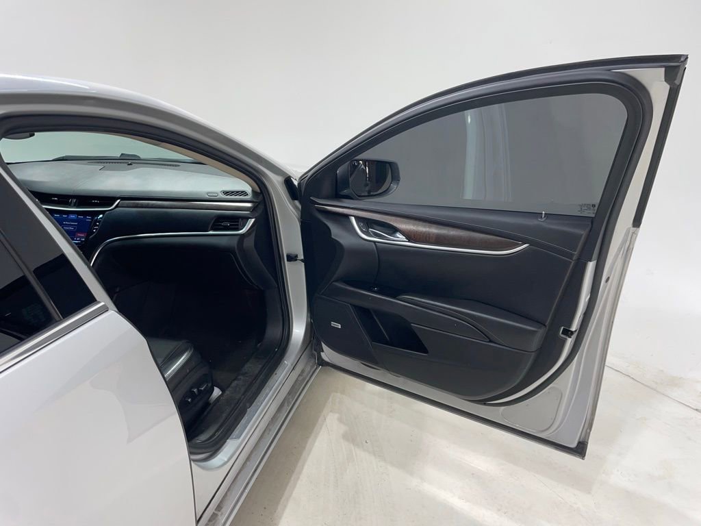 Used 2019 Cadillac XTS Luxury image 20