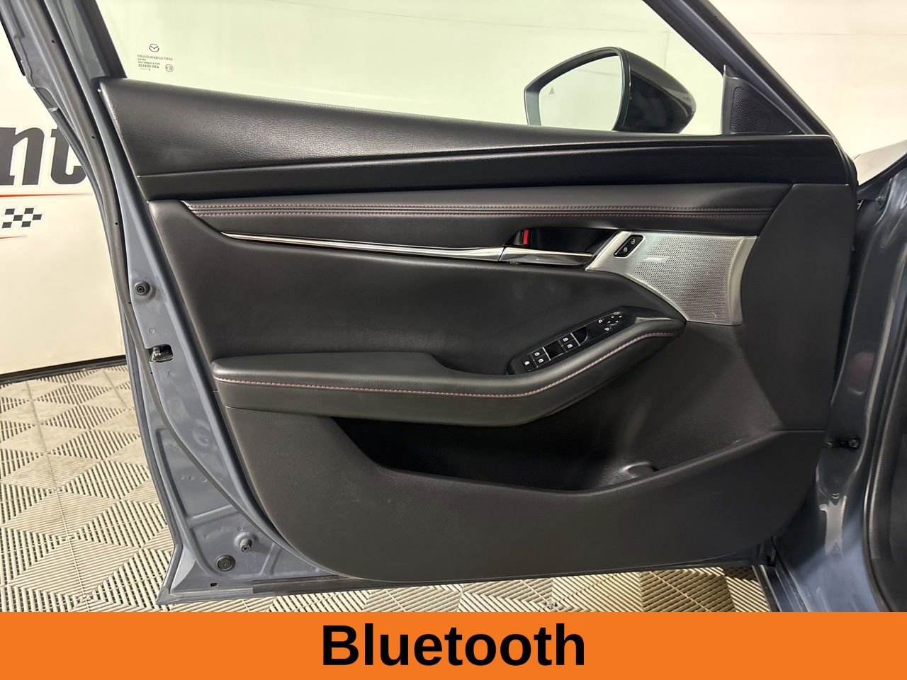 Used 2022 MAZDA MAZDA3 s image 9