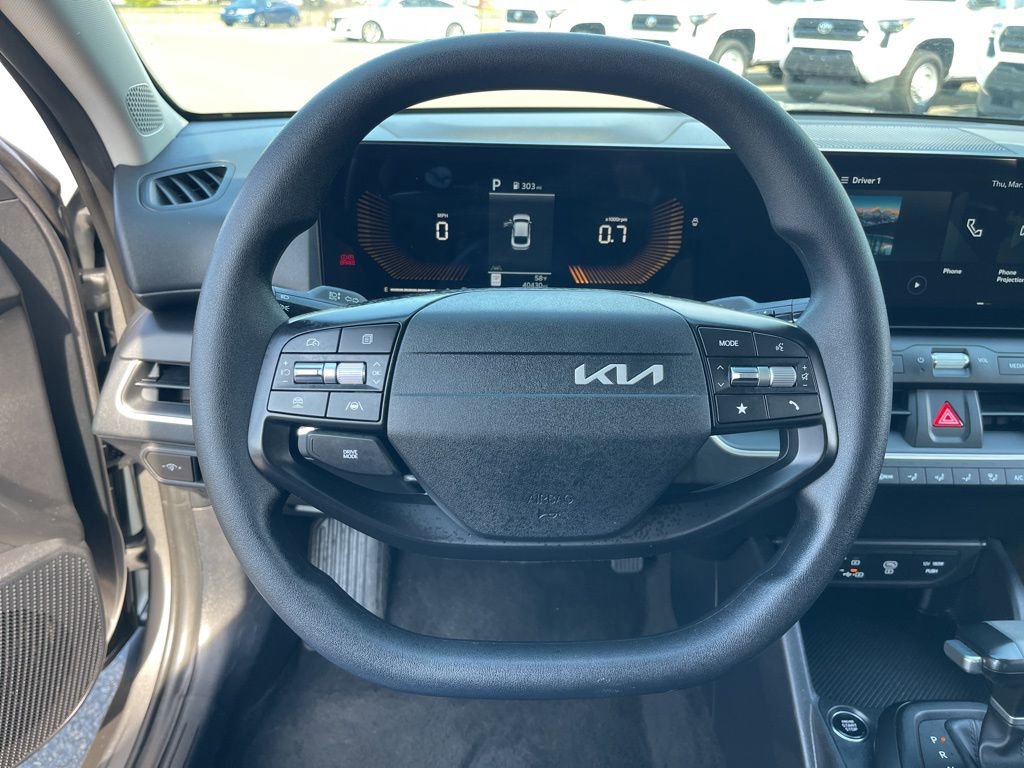 Used 2025 Kia K4 LXS image 15