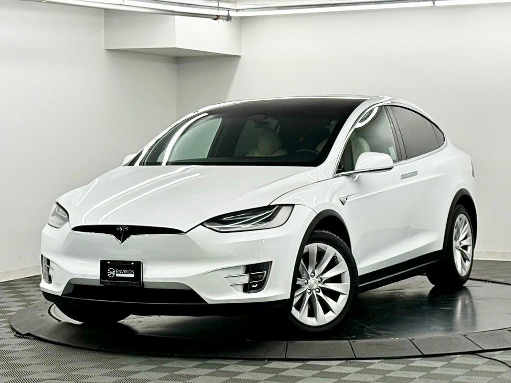 Used 2020 Tesla Model X Long Range image 2