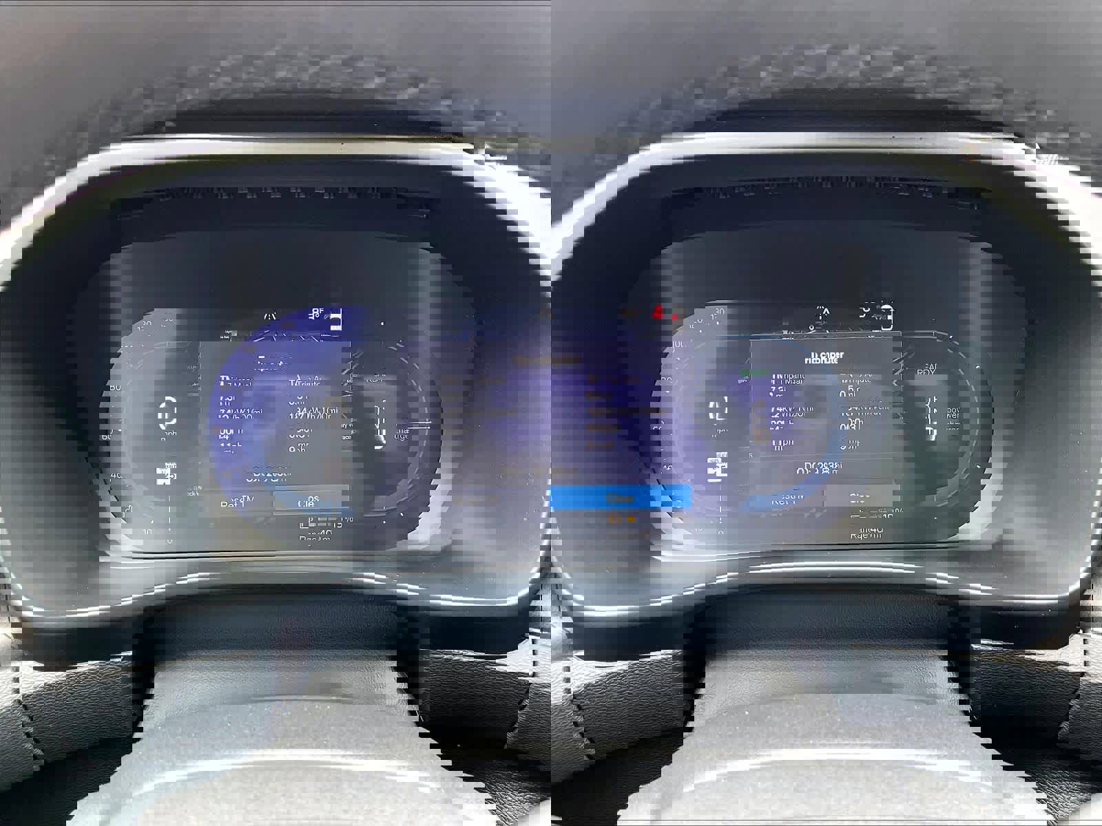 Used 2023 Volvo XC40 Recharge Ultimate AWD/4WD image 22