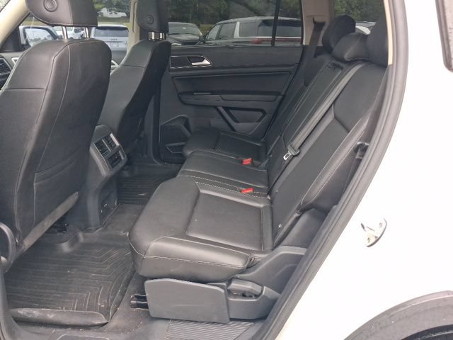 Used 2018 Volkswagen Atlas SEL w/ R-Line Package AWD/4WD image 5
