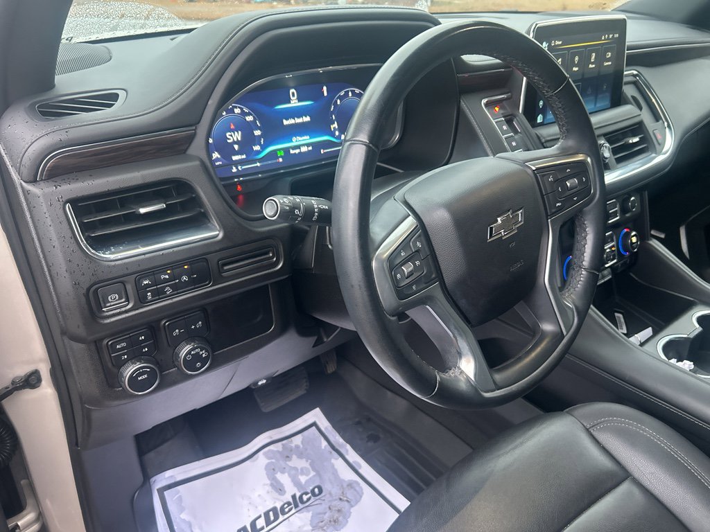 Used 2023 Chevrolet Suburban Z71 image 13