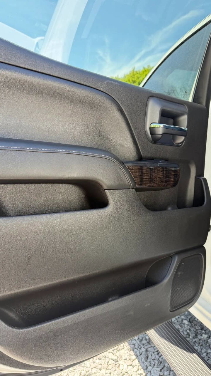 Used 2016 GMC Sierra 2500 Denali w/ Duramax Plus Package image 17