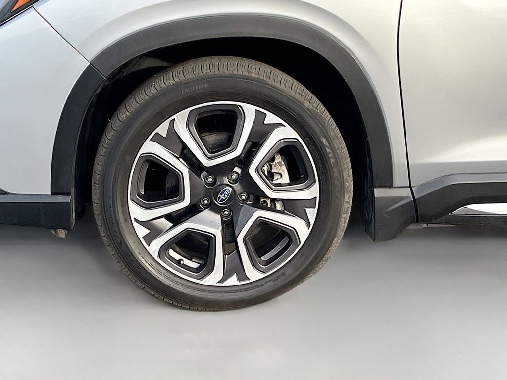 Used 2023 Subaru Ascent Limited w/ Technology Package image 32