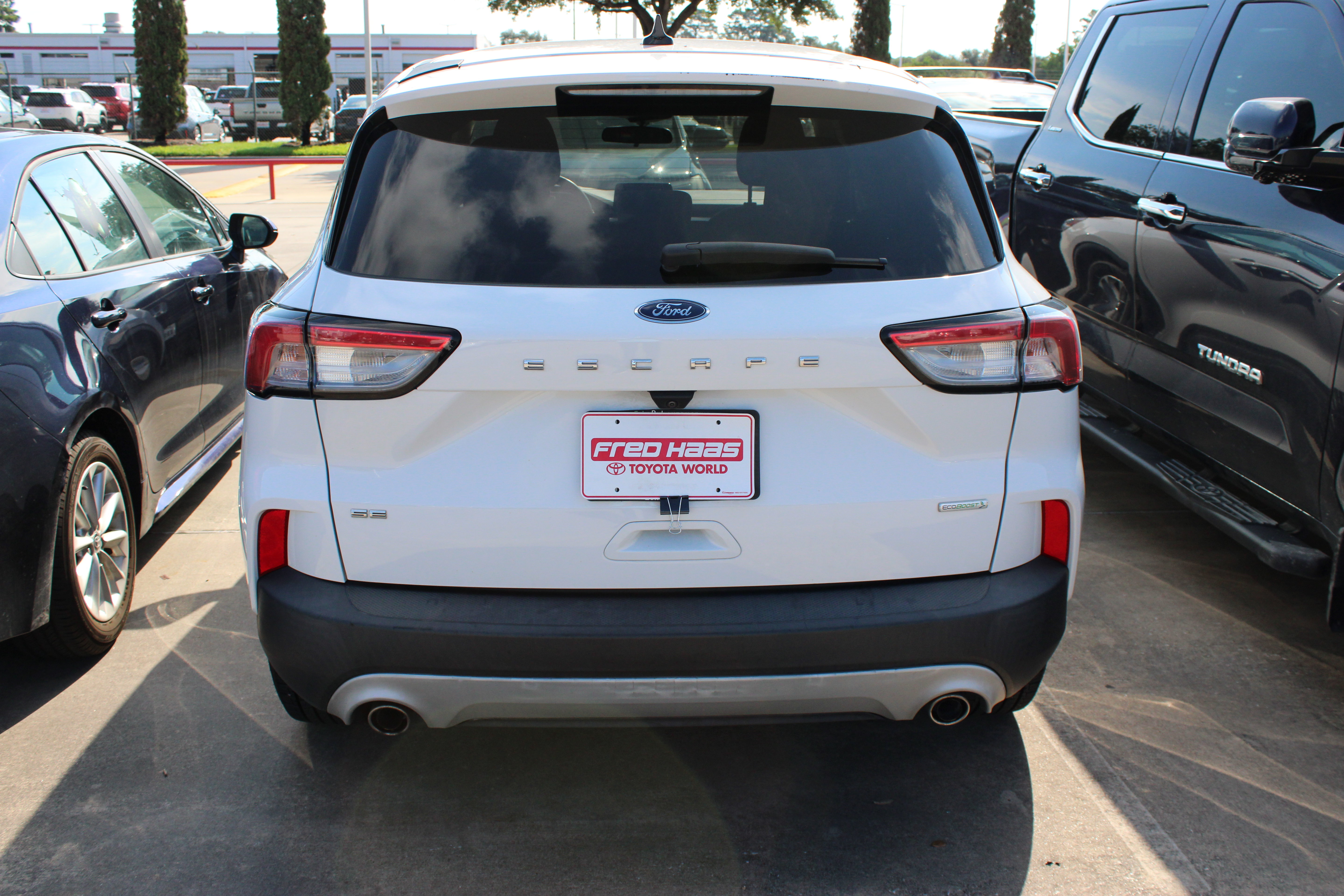 Used 2020 Ford Escape SE FWD image 8