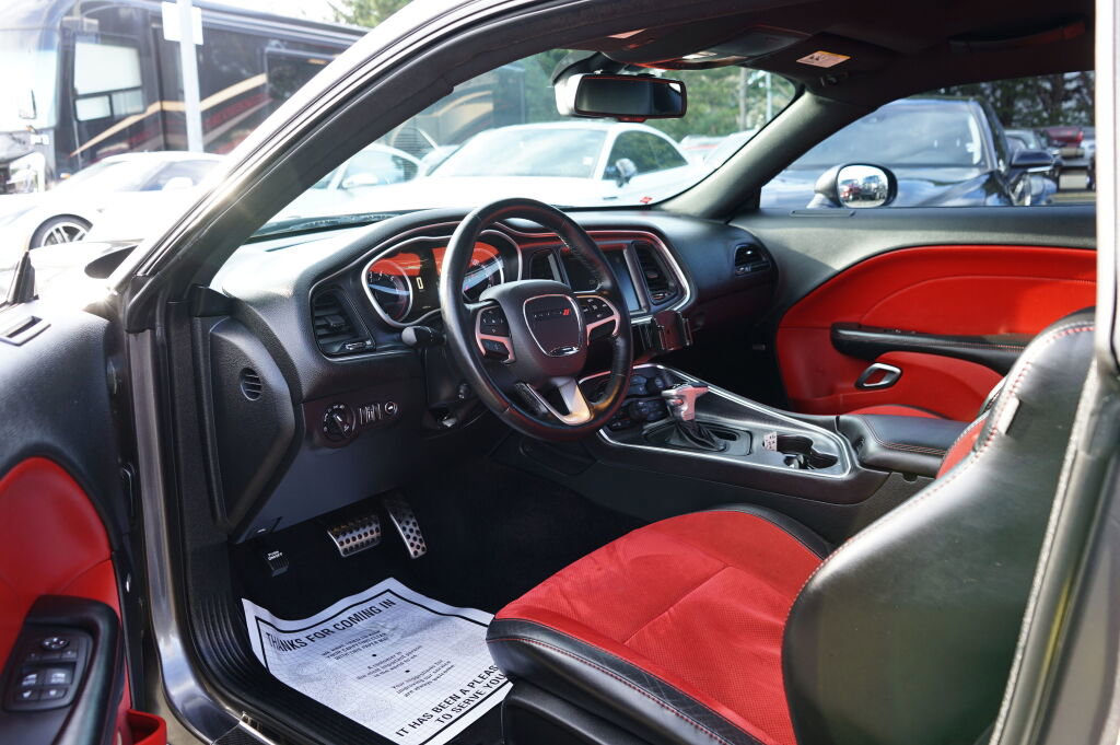 Used 2016 Dodge Challenger R/T Plus image 13