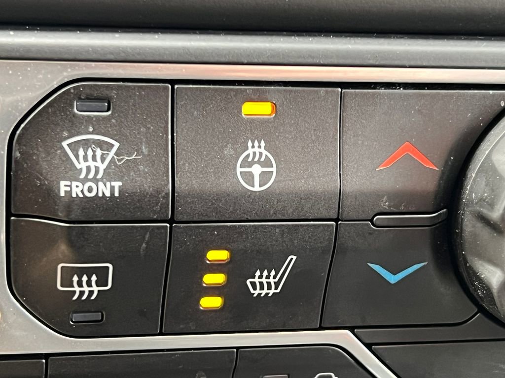 Used 2023 Jeep Wrangler Sport image 27