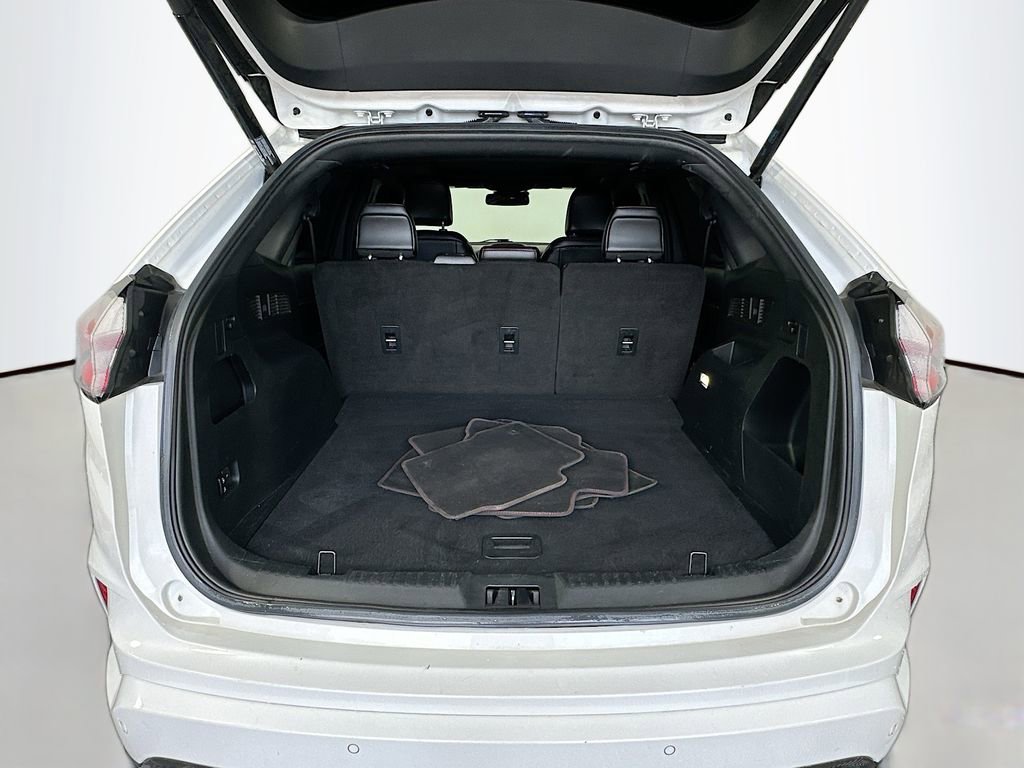 Used 2020 Ford Edge ST-Line FWD image 25