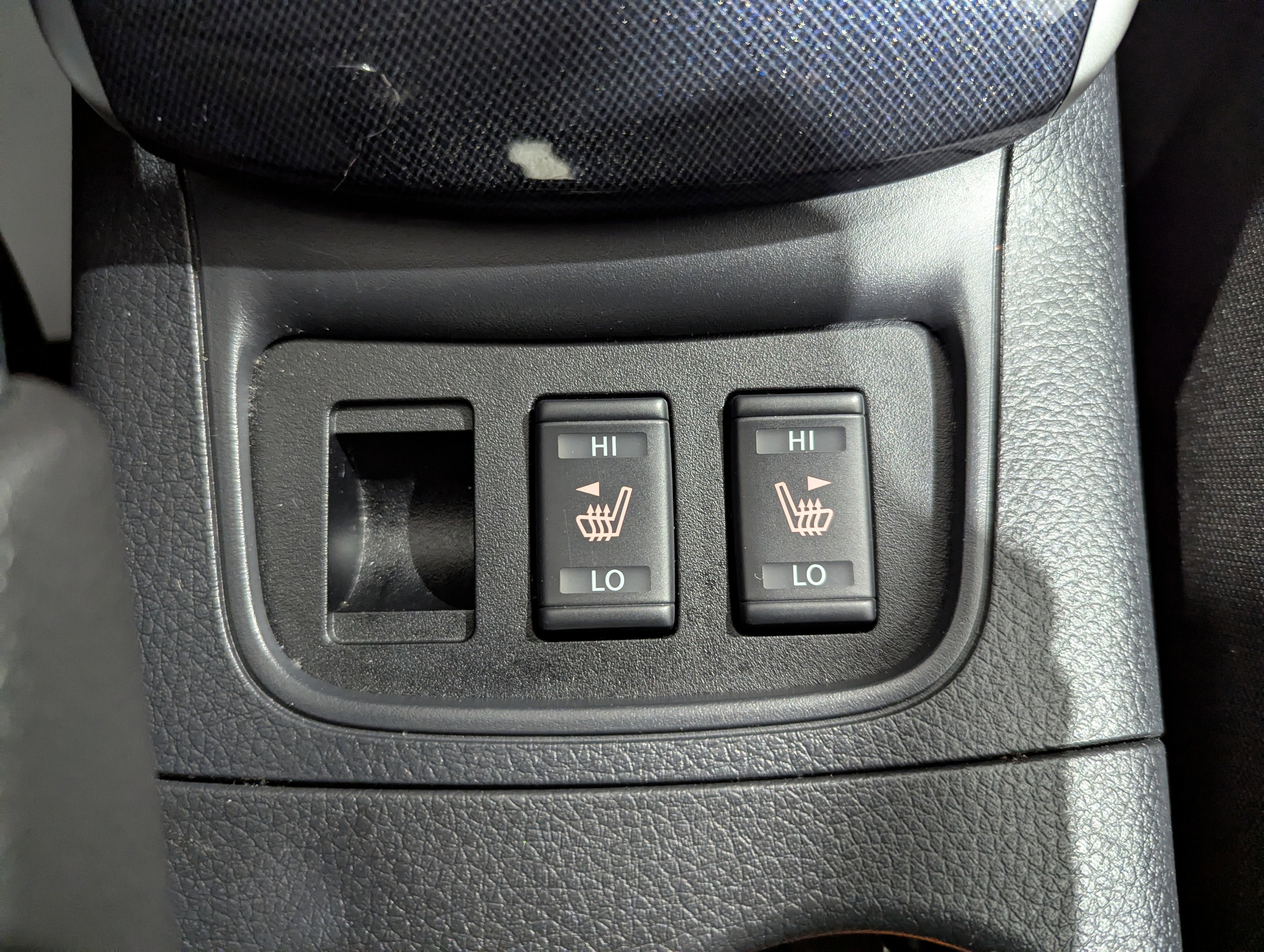 Used 2018 Nissan Sentra SR w/ SR Midnight Edition Package FWD image 18