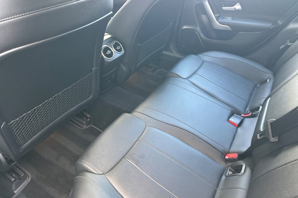 Used 2021 Mercedes-Benz CLA 250 image 12