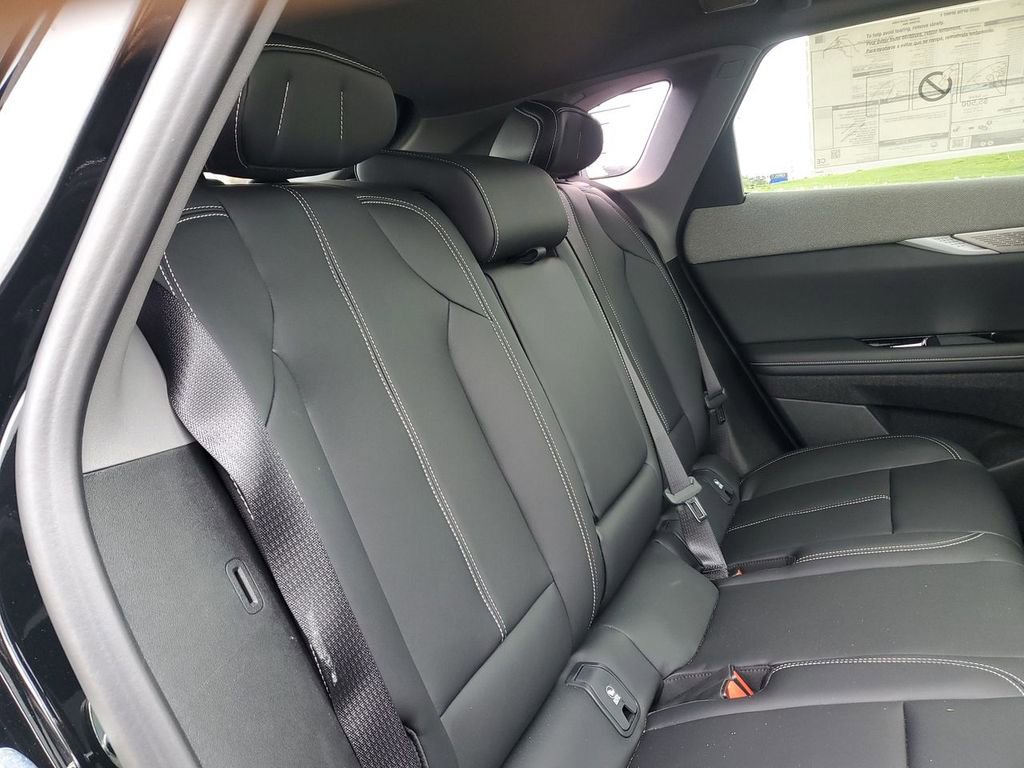 New 2025 Cadillac Optiq Sport 1 image 27