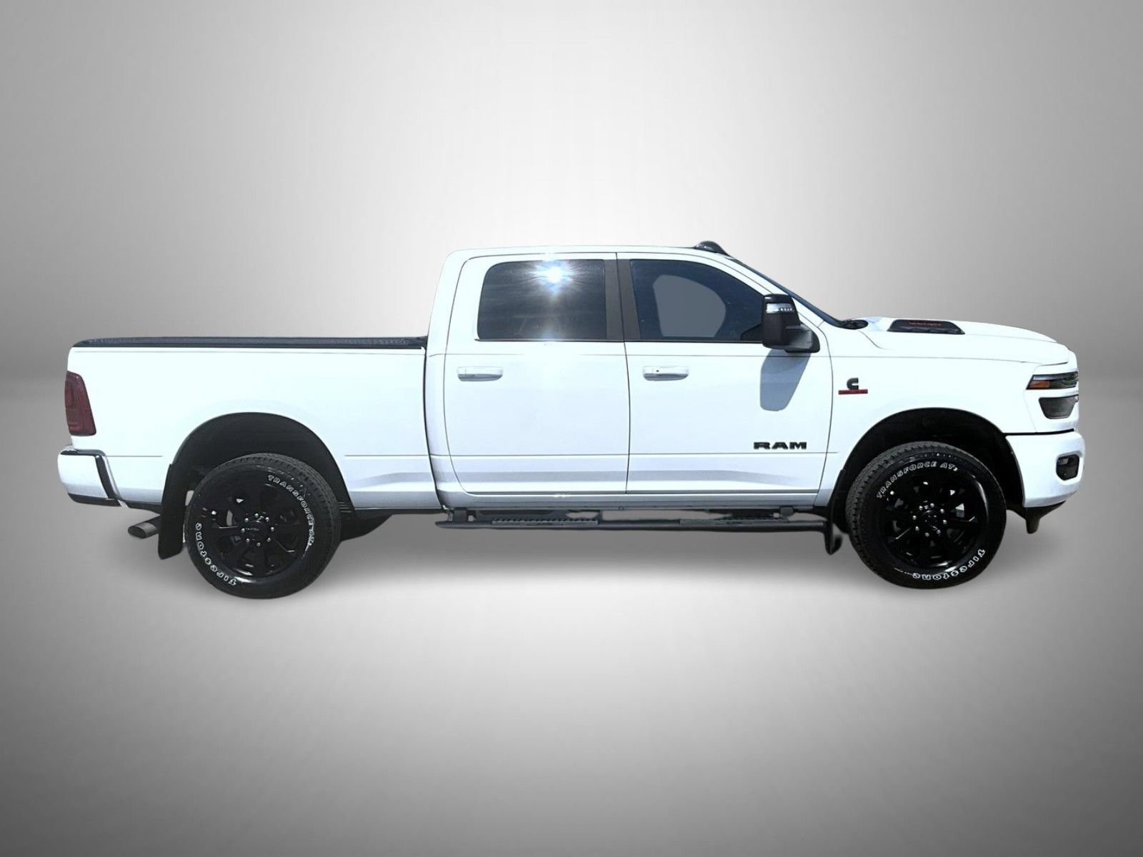 Used 2025 RAM 3500 Laramie w/ Night Edition AWD/4WD image 4