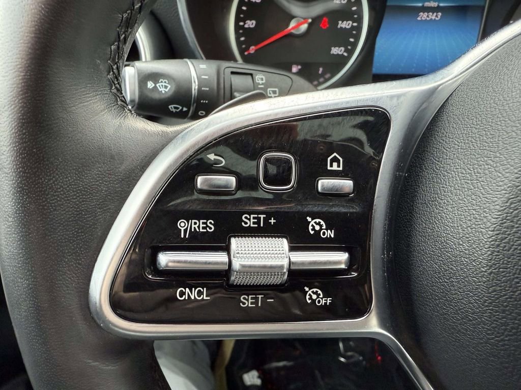 Used 2021 Mercedes-Benz GLC 300 4MATIC w/ Premium Package image 25
