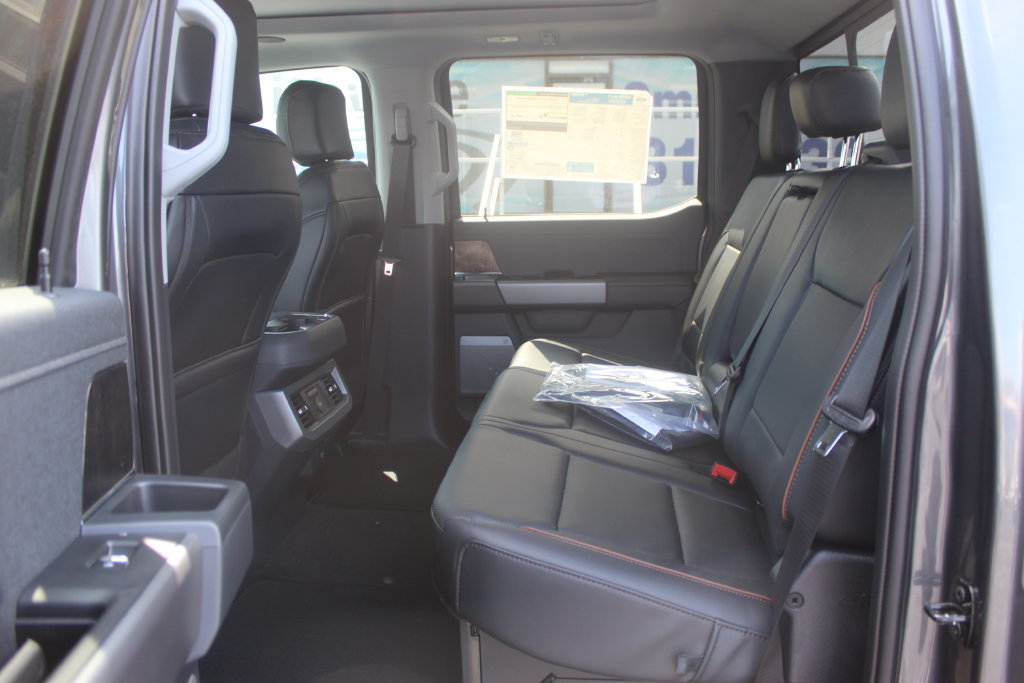 New 2026 Ford F350 Lariat w/ Black Appearance Package AWD/4WD image 27