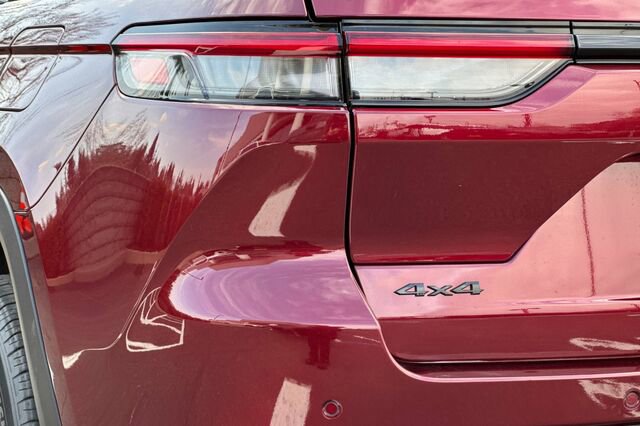 New 2026 Jeep Grand Cherokee Altitude image 24