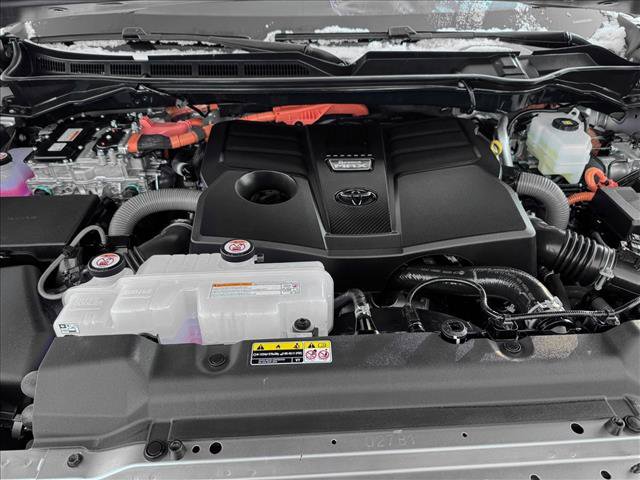 Certified 2025 Toyota Sequoia Platinum image 22