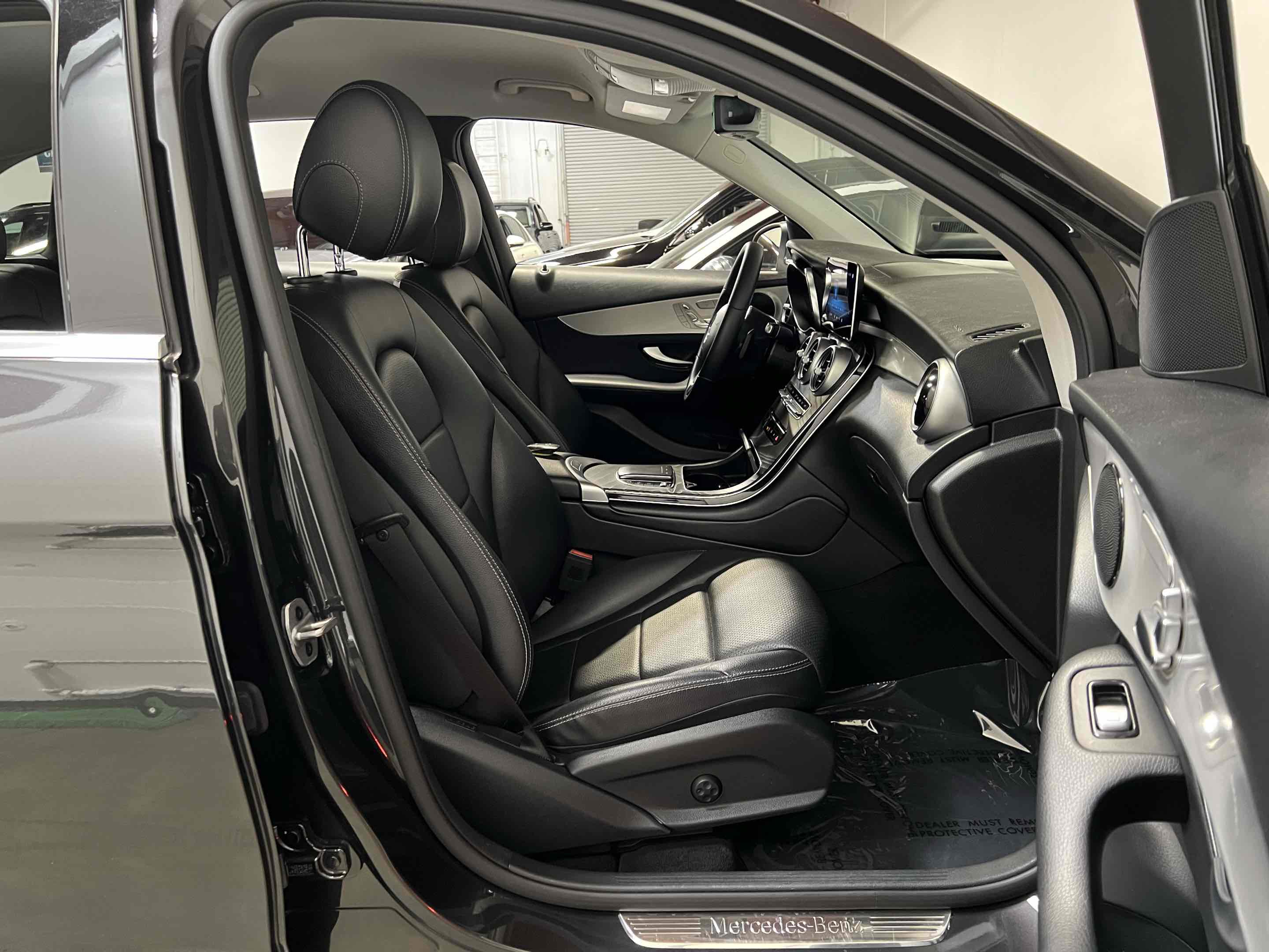 Used 2022 Mercedes-Benz GLC 300 image 53