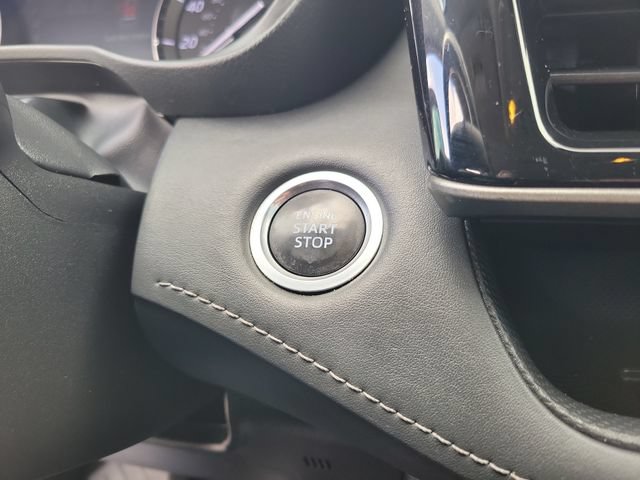 Used 2021 Toyota Highlander XLE FWD image 36