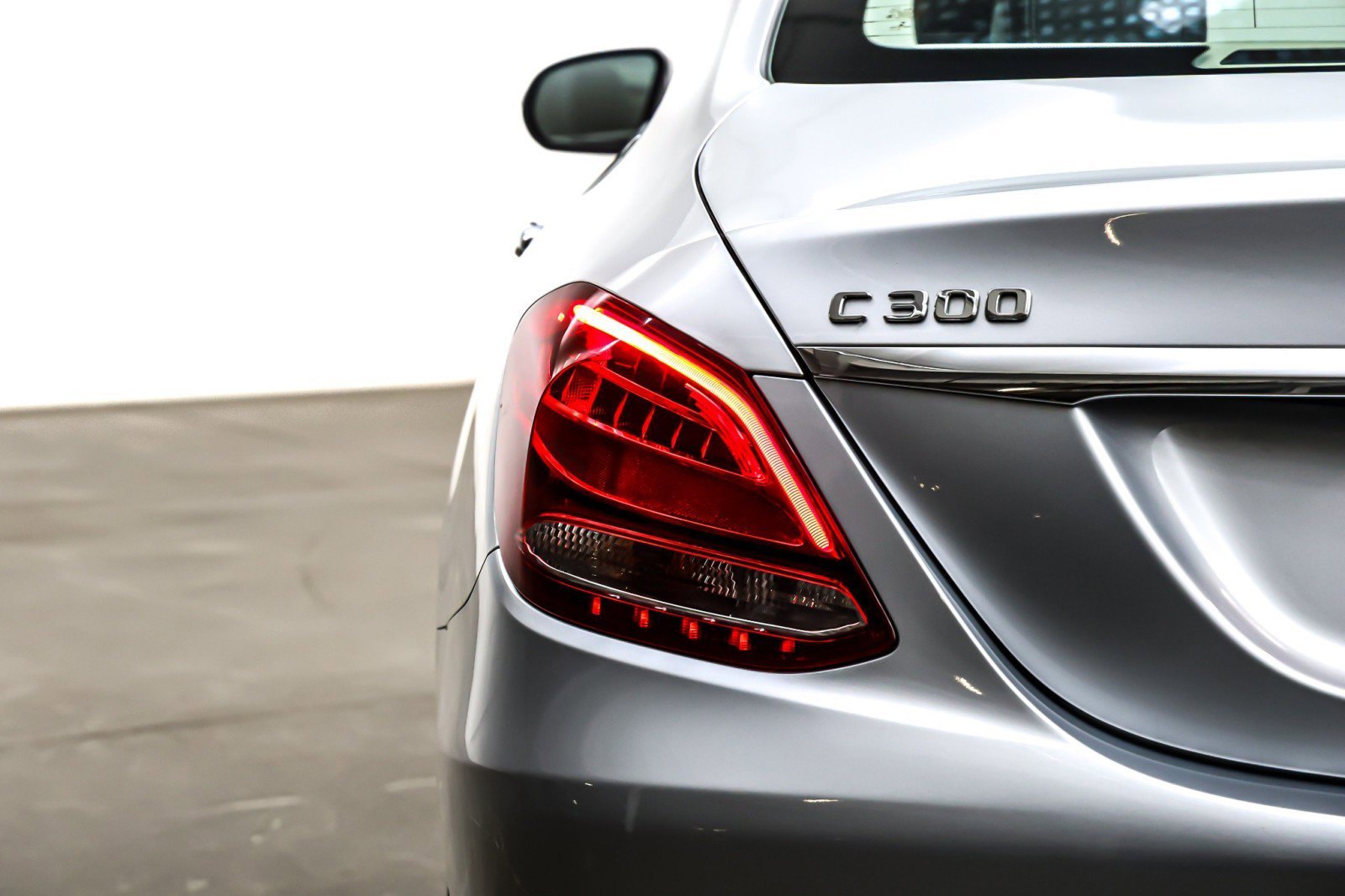 Used 2017 Mercedes-Benz C 300 Sedan image 15