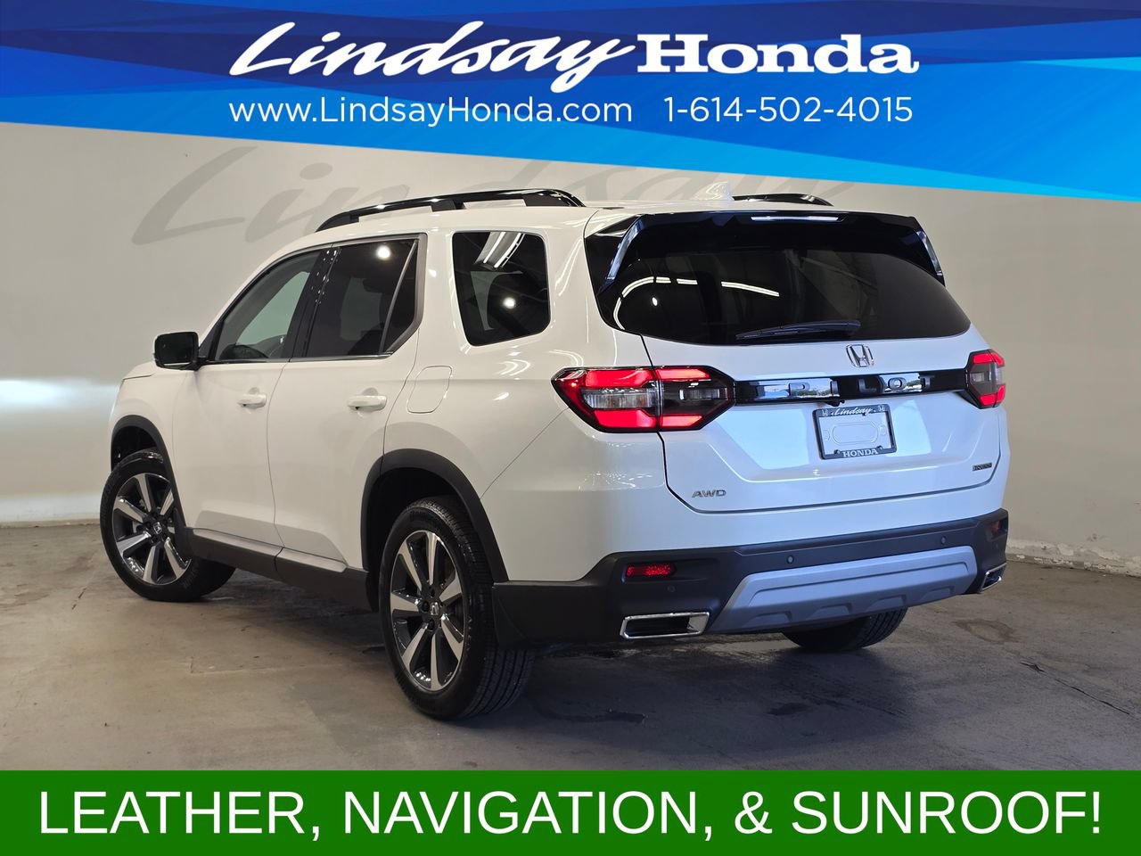 Used 2025 Honda Pilot Touring image 4